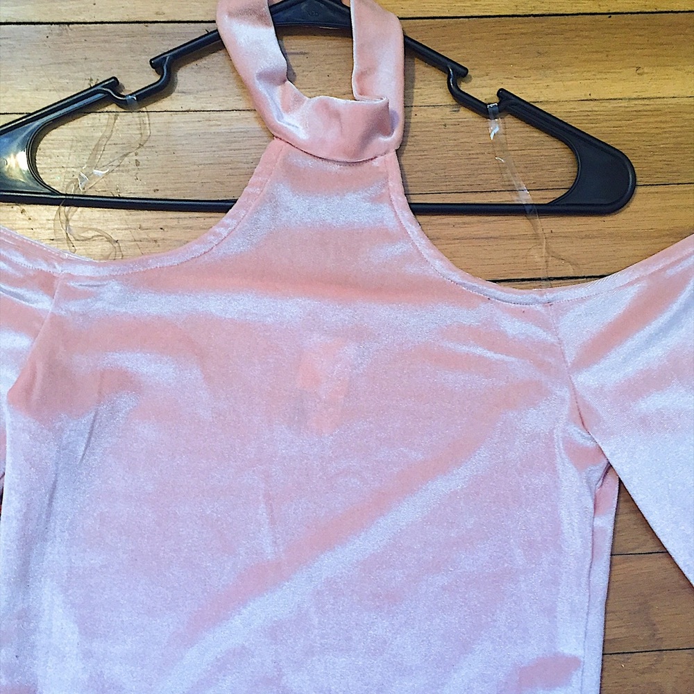 🚫SOLD🚫 Heart & Hips Crushed Velvet Crop Top - Picture 2 of 5